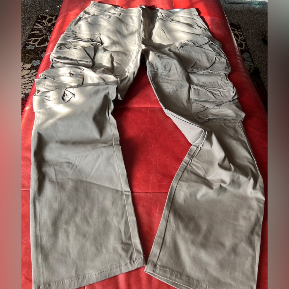 Fashion nova Men's khaki Cargo Pants size 38